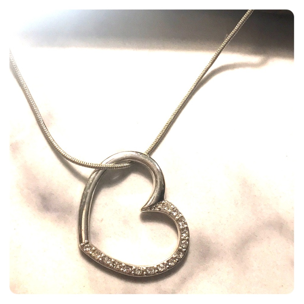 Cute silver heart necklace
